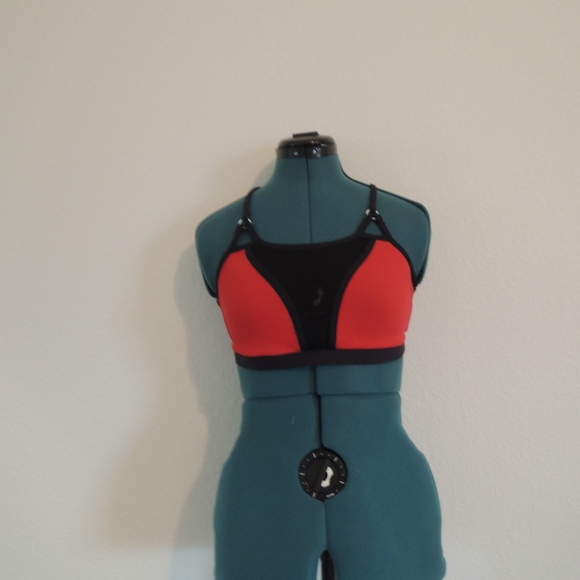 top - Picture 5 of 6